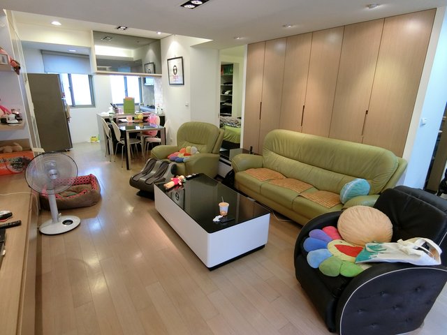 Sanchong - No. X, Alley 5, Lane 210, Dingkan Street, Sanchong District, New Taipei City, Taiwan 241 01