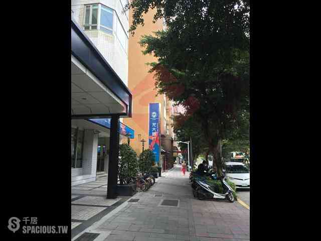 Daan - No. XX, Section 2, Dunhua South Road, Da’an District, Taipei City, Taiwan 106 02