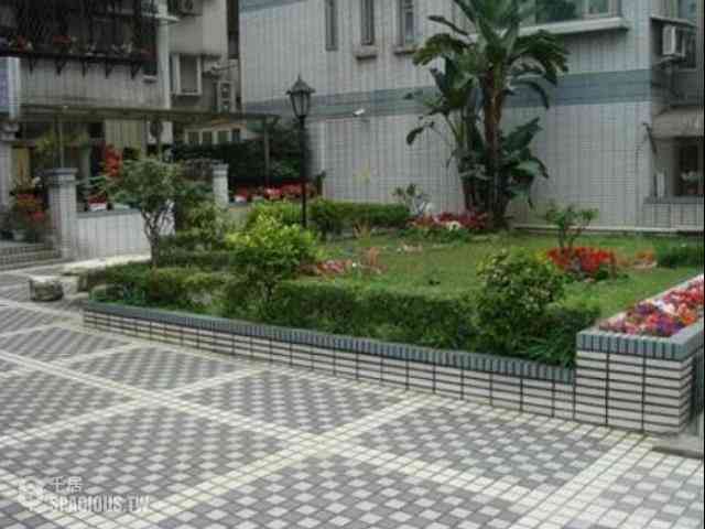 Shilin - No. XX, Lane 35, Huangxi Street, Shilin District, Taipei City, Taiwan 111 03