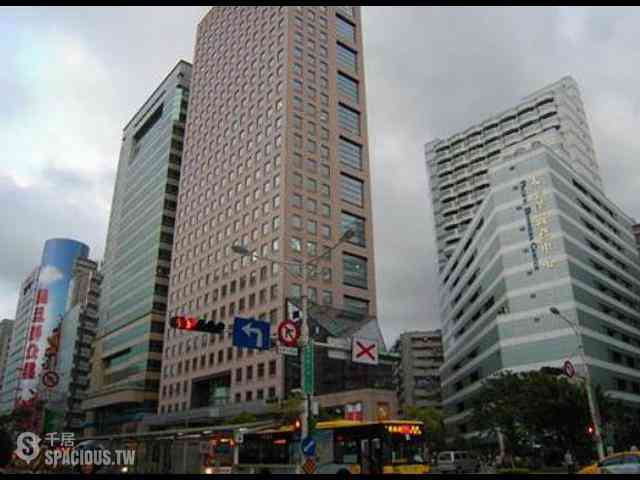 Xinyi - No. XXX, Section 4, Xinyi Road, Xinyi District, Taipei City, Taiwan 110 08