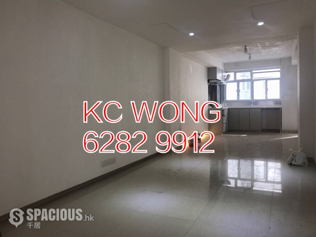 Sai Ying Pun - 206-208, Des Voeux Road West 01