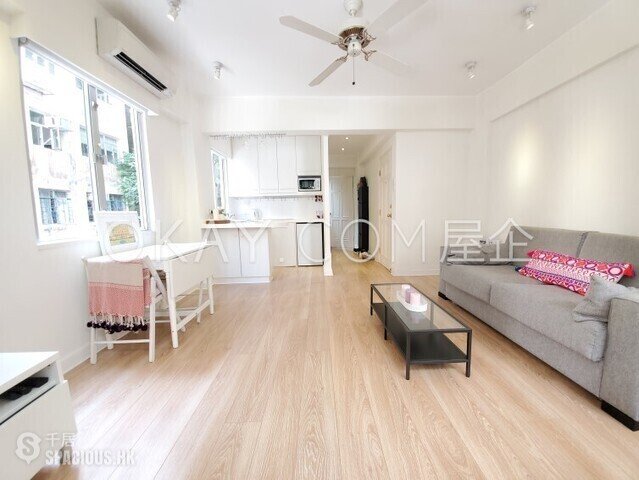 Wan Chai - 18, Sau Wa Fong 01