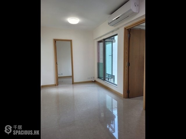 Hung Hom - La Lumiere 01