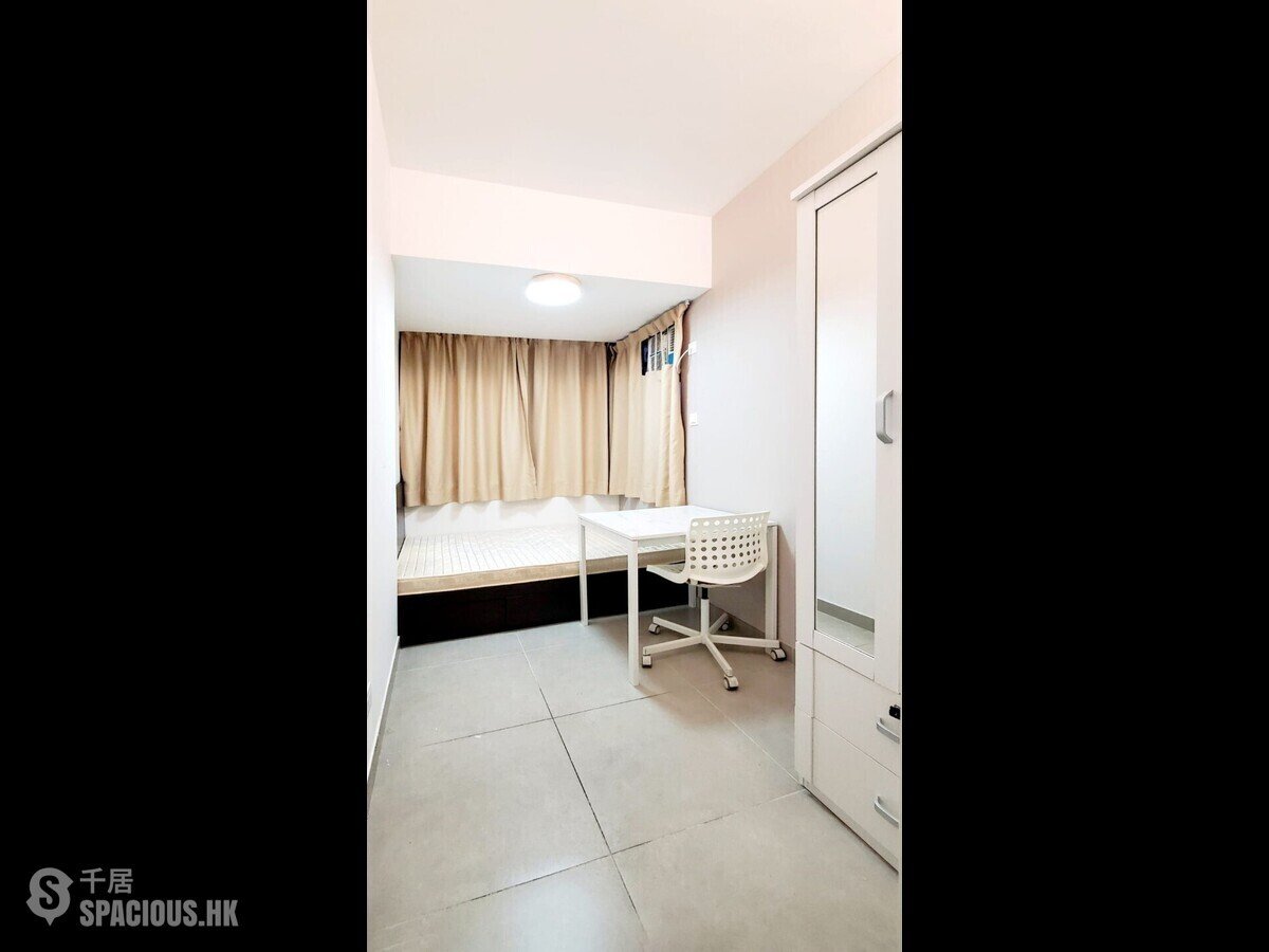 Sai Ying Pun - 276-278, Des Voeux Road West 01