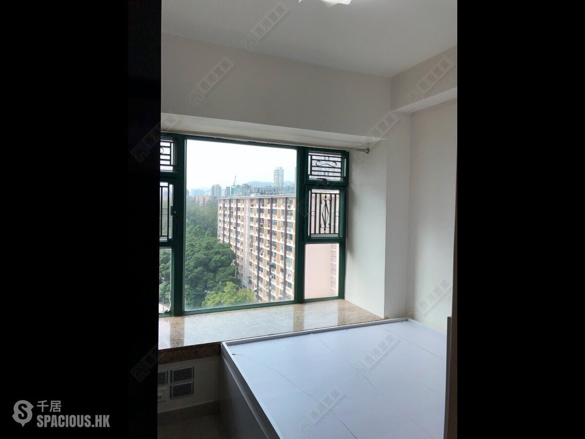To Kwa Wan - Horae Place 01