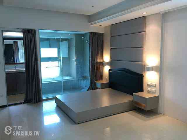 Xinyi - No. XXX, Section 5, Xinyi Road, Xinyi District, Taipei City, Taiwan 110 06