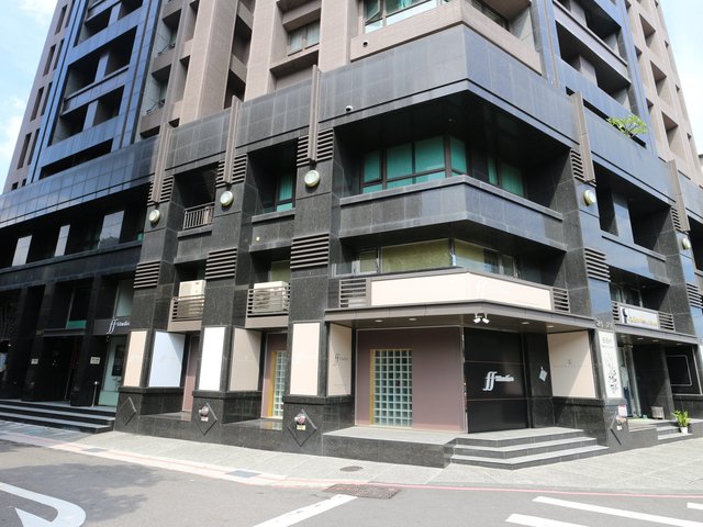 Zhongzheng - No. XXX, Shida Road, Zhongzheng District, Taipei City, Taiwan 100 01