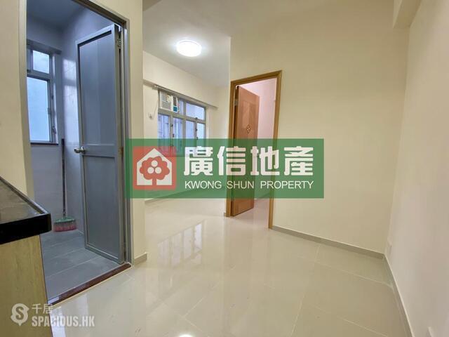 Mong Kok - Portland Building 01