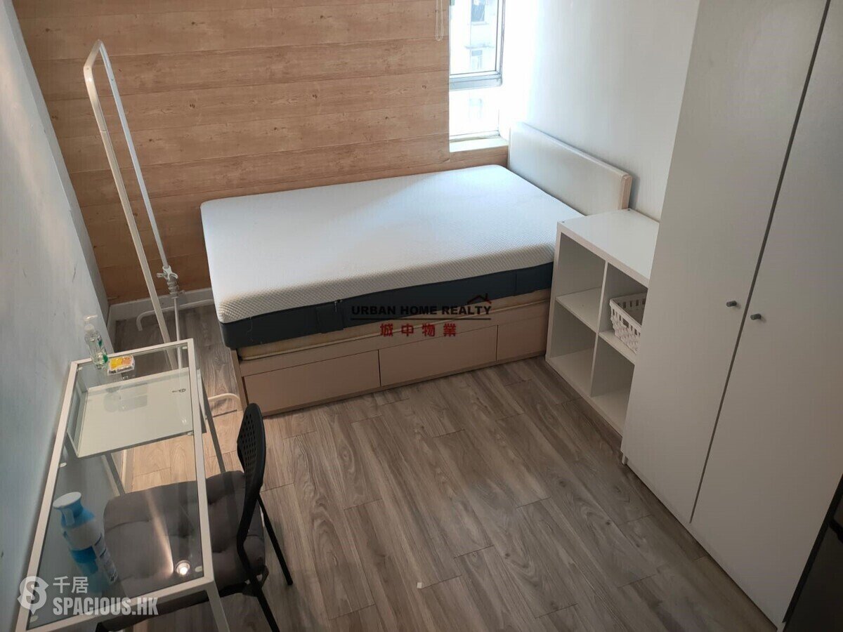 Sheung Wan - 16, Sutherland Street 01