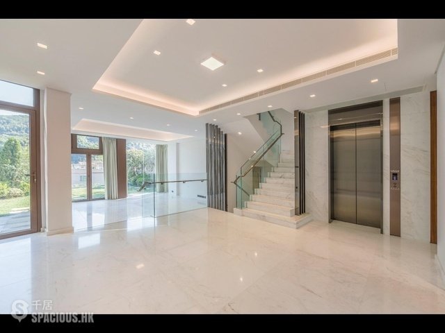 Clear Water Bay - Villa Cove 01