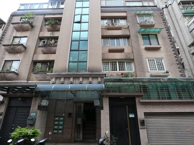 Daan - No. X, Alley 10, Lane 1, Section 3, Heping East Road, Da’an District, Taipei City, Taiwan 106 01
