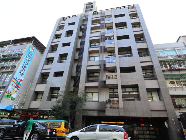 Zhongshan - No. XX, Lane 356, Longjiang Road, Zhongshan District, Taipei City, Taiwan 10491 01