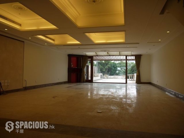 Clear Water Bay - Twin Bay Villas 01