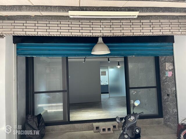 Luzhou - No. XX, Alley 2, Lane 227, Fuxing Rd, Luzhou District, New Taipei City, Taiwan 247 01