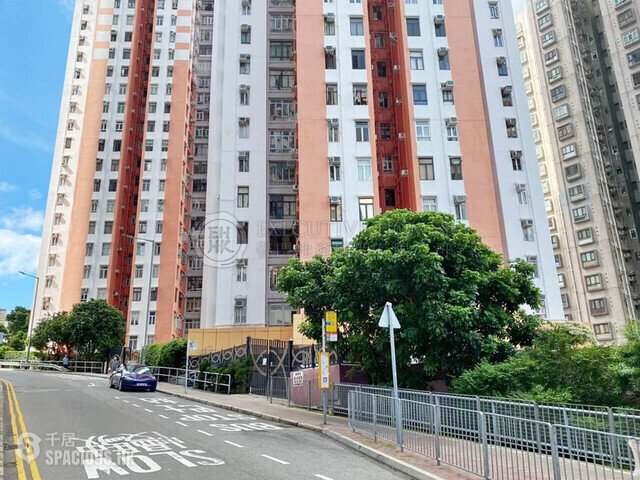 Aberdeen - Yue Fai Court 01