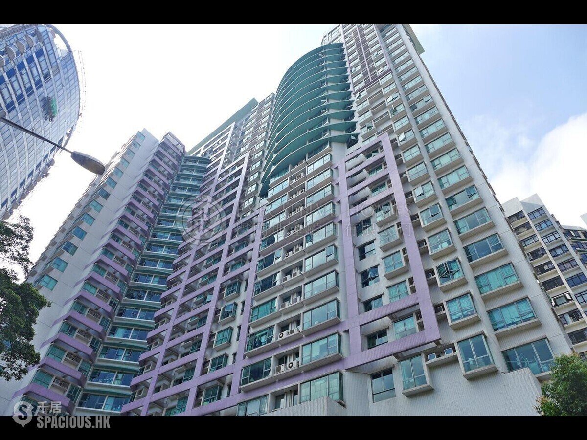 Quarry Bay - The Floridian 01