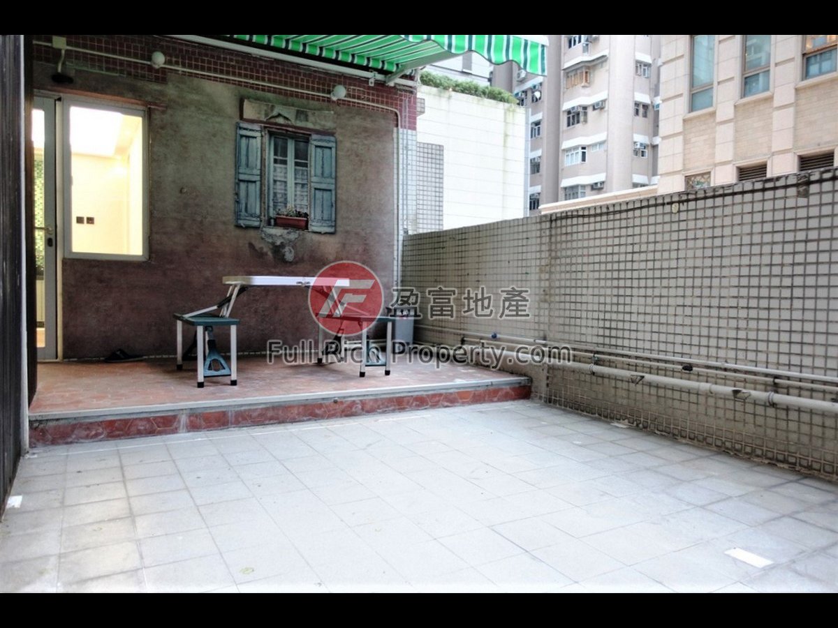 Wan Chai - 7, Tai Yuen Street 01