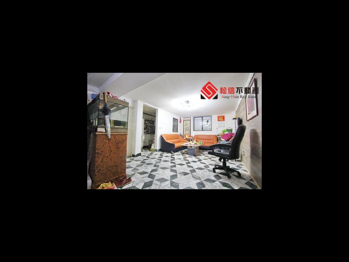 Shilin - No. X, Lane 159, Section 7, Zhongshan North Road, Shilin District, Taipei City, Taiwan 111 01