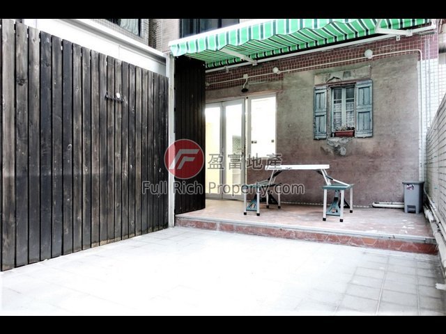 Wan Chai - 7, Tai Yuen Street 01