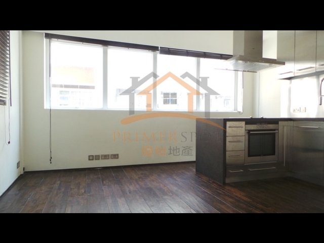 Soho - 34B, Staunton Street 01