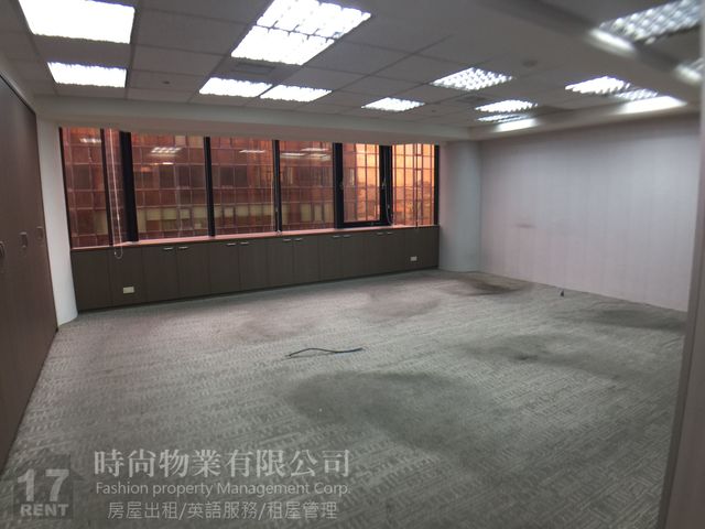 Songshan - No. XXX, DunHua N Rd, Songshan District, Taipei City, Taiwan 105 01