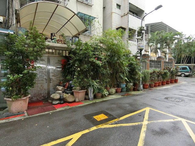 Daan - No. X, Alley 12, Lane 62, Taishun Street, Da’an District, Taipei City, Taiwan 106 01