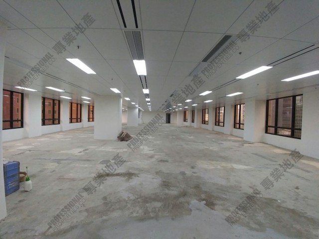 Wan Chai - Luk Kwok Centre 01