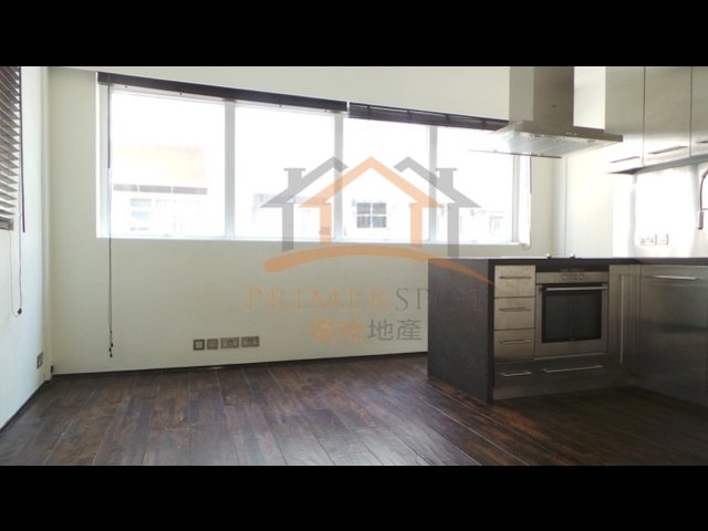 Soho - 34B, Staunton Street 01