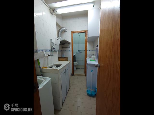 Wan Chai - Nin Fung Mansion 01