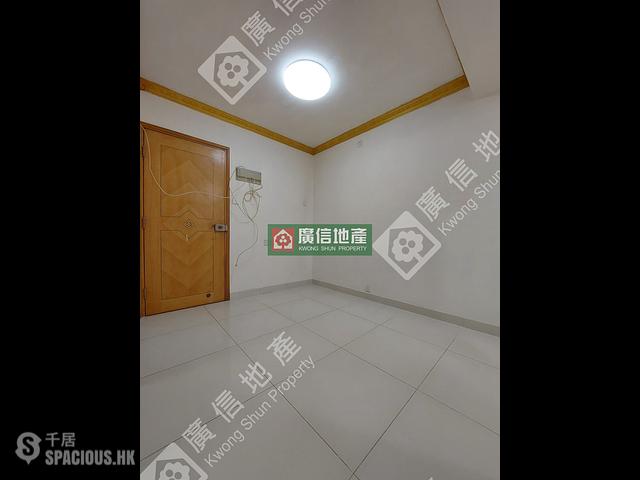 Mong Kok - Shun Hing Building 01