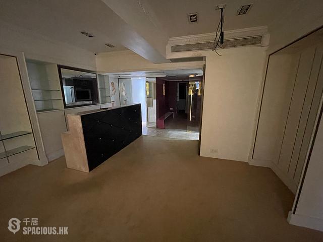 Central - Lan Kwai House 01