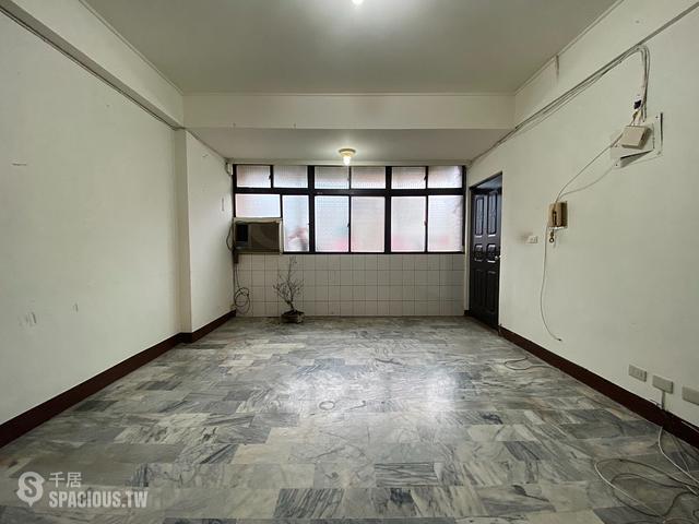 Shilin - No. XXX-1, Hulu St, Shilin District, Taipei City, Taiwan 111 01