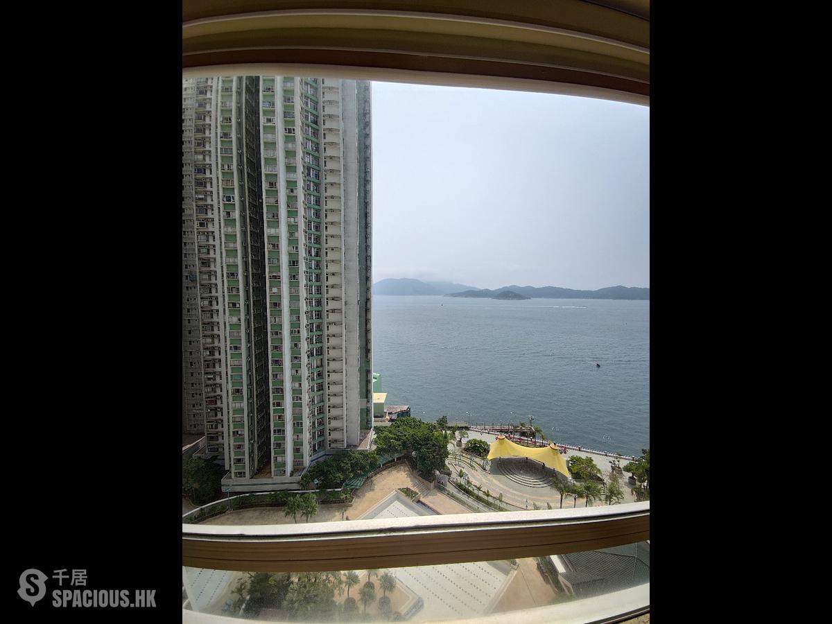 Ap Lei Chau - South Horizons Phase 3 Mei Hay Court (Block 18) 01