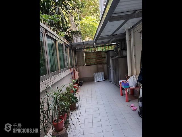 Tai Hang - Fook Hing Court 01