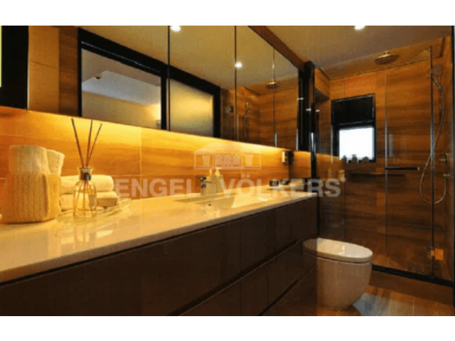 Wan Chai - 5, St. Francis Street 01
