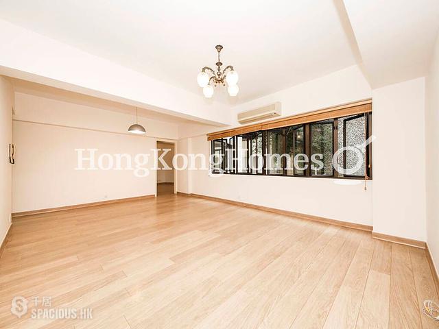 Prince Edward - Fortune Court 01