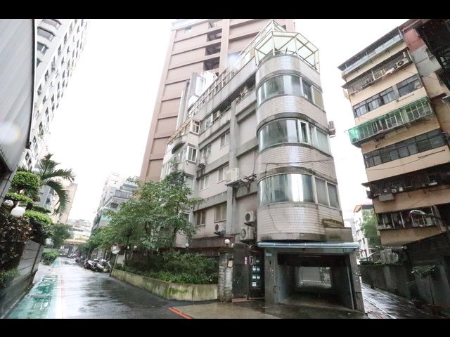 Banqiao - No. X, Alley 6, Lane 59, Rui'an Street, Banqiao District, New Taipei City, Taiwan 220 01