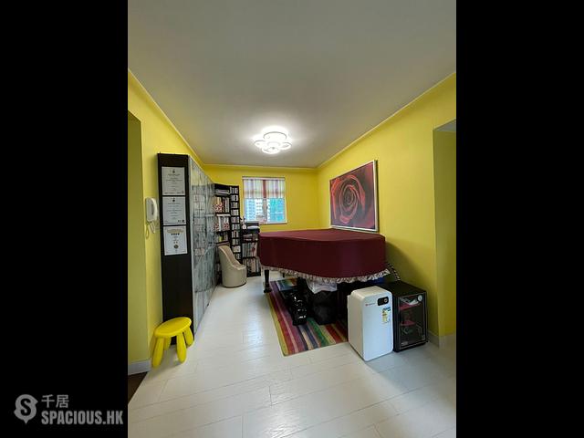 Sai Wan Ho - Tung Tao Court 01