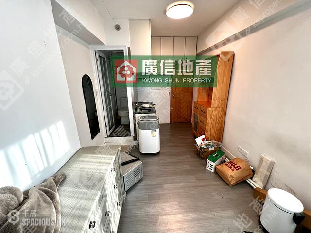 Mong Kok - 942-948A, Canton Road 01