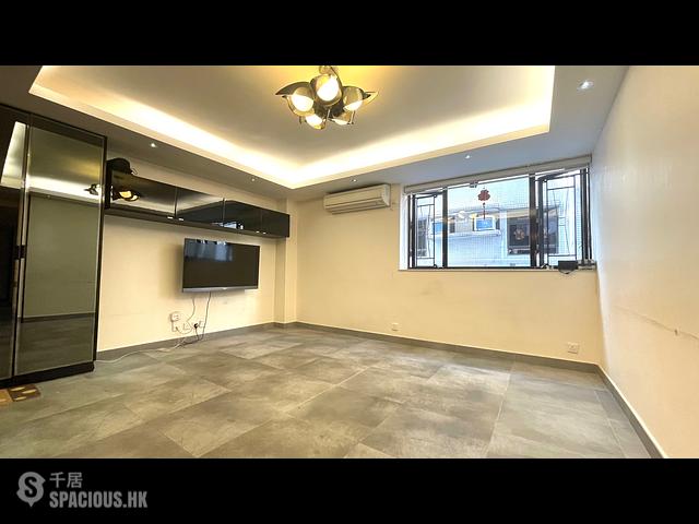 Yau Yat Chuen - Sunshine Court 01
