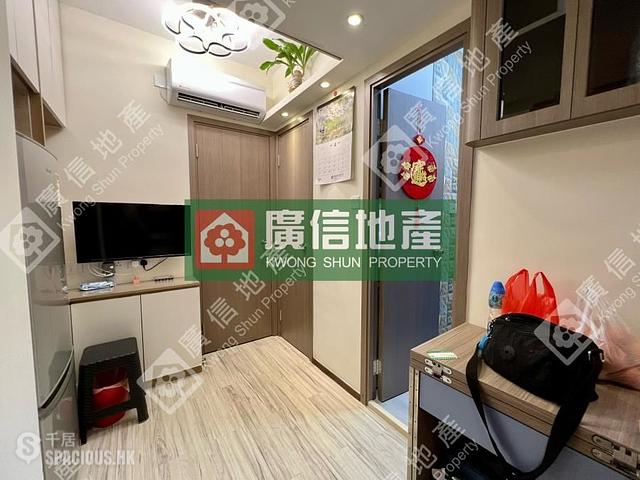Mong Kok - Cheong Wang Mansion 01