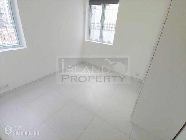 Causeway Bay - 518-520, Jaffe Road 01