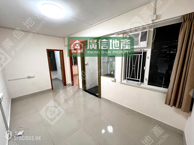 Mong Kok - Cheong Ming Building 01