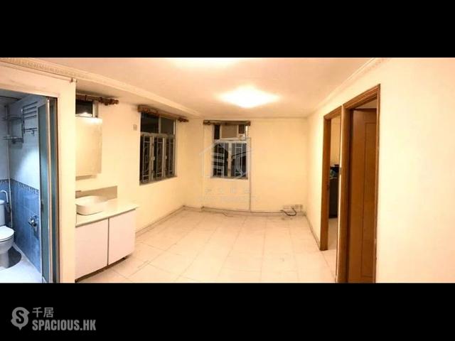 Sheung Wan - Pong Fai Building 01