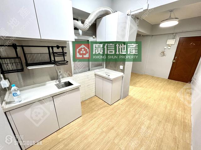 Mong Kok - Cheong Fai Mansion 01
