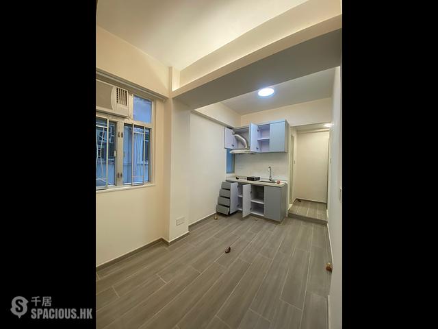 Sai Ying Pun - Kin Hing Building 01