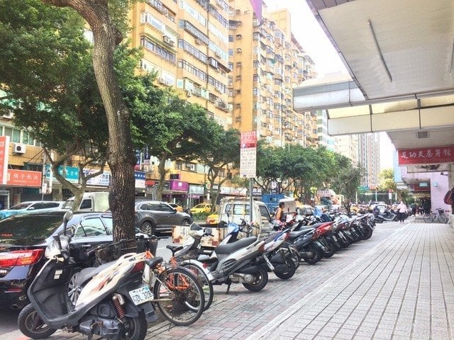 Xinyi - No. X, Songde Road, Xinyi District, Taipei City, Taiwan 110 01