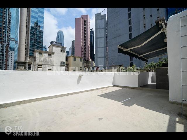 Soho - 52, Graham Street 01