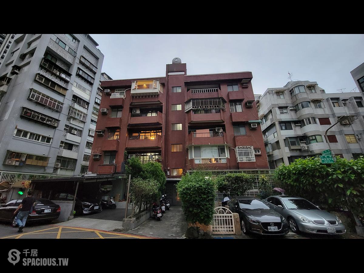 Neihu - X Alley 151, Lane 68, Yangguang Street, Neihu, Taipei 01
