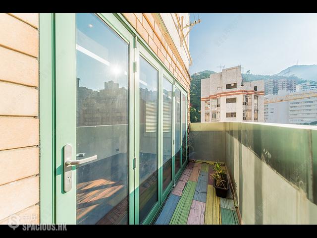 Wan Chai - Tung Shing (Sing) Building 01